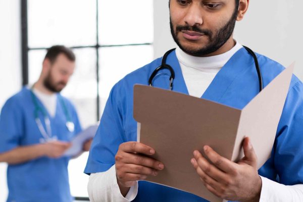nurses-getting-ready-work-day (2)